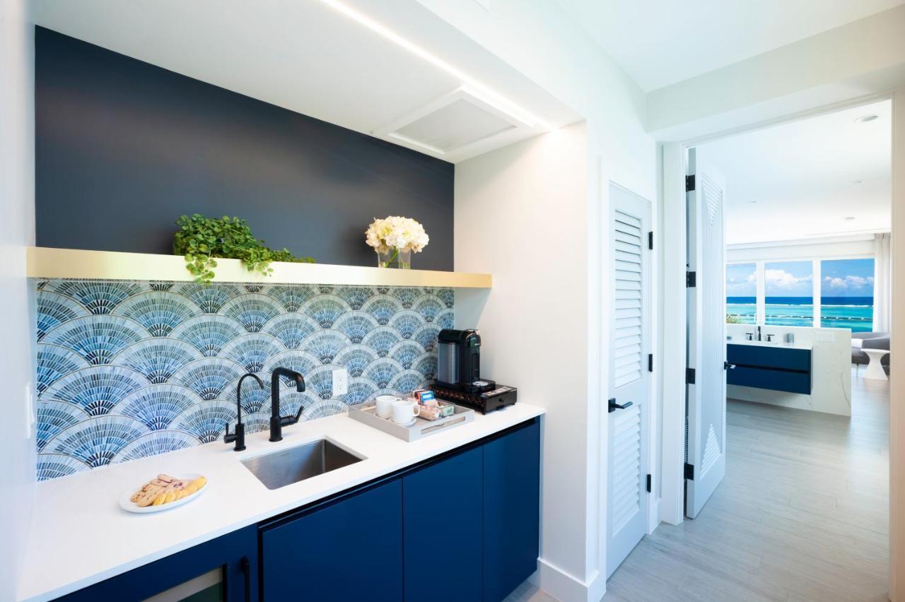Black Urchin Boutique Resort Bodden Town Luaran gambar