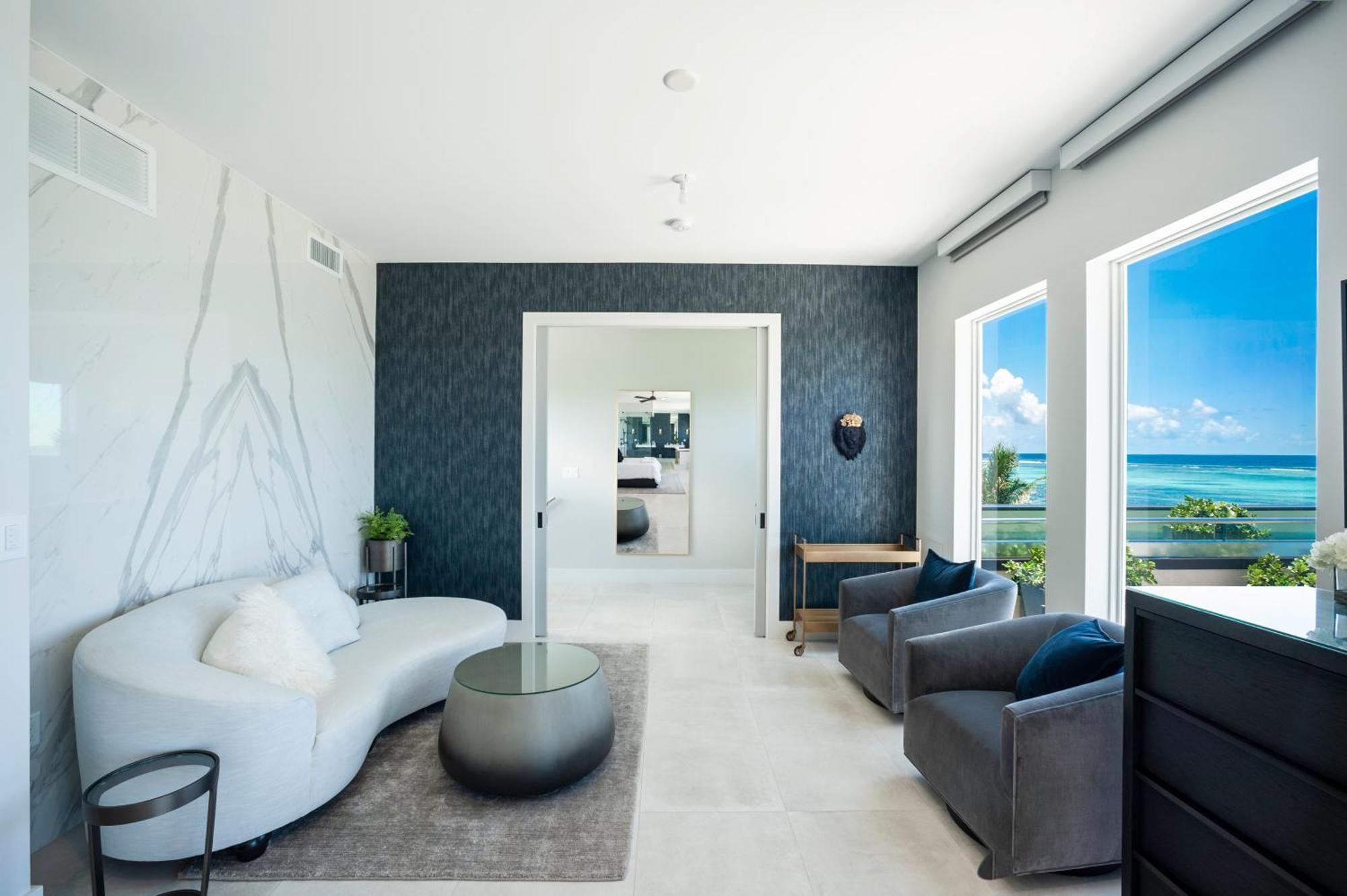 Black Urchin Boutique Resort Bodden Town Bilik gambar